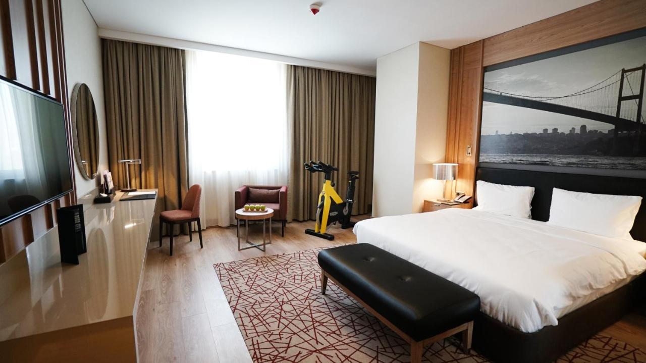 Tryp By Wyndham Istanbul Basin Ekspres Hotel Exterior foto A room at the hotel