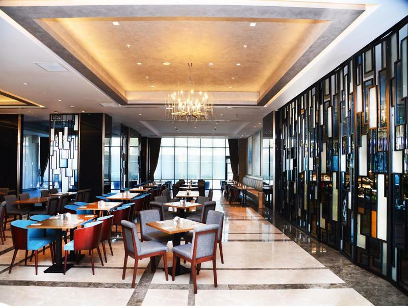 Tryp By Wyndham Istanbul Basin Ekspres Hotel Exterior foto The restaurant